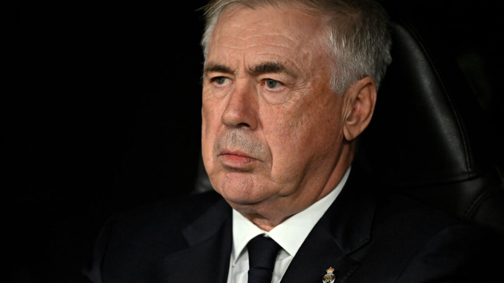 ancelotti-gazetecilere-ofkelendi-en-iyisi-degilim-ama-aptal-oldugumu-da-dusunmuyorum-adbt.jpg