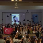 MSKÜ’de Mimarlık ve İlahiyat Fakültelerinde Mezuniyet Coşkusu – Hamle Gazetesi